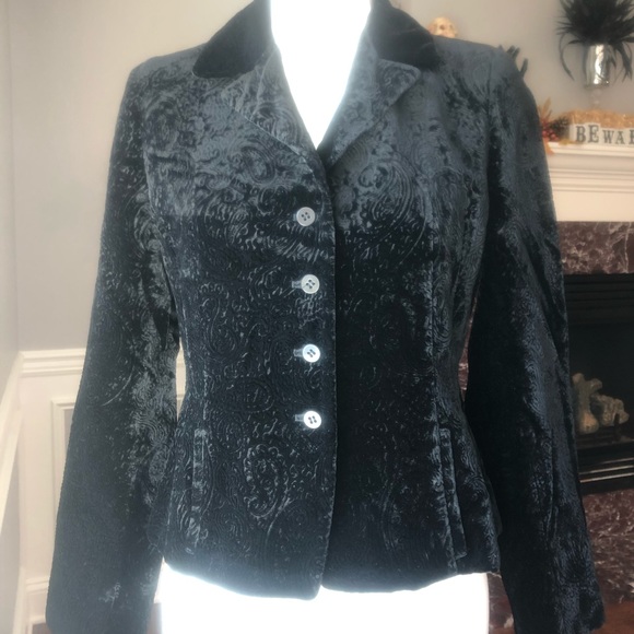 Jones New York Jackets & Blazers - Black velvet like blazer